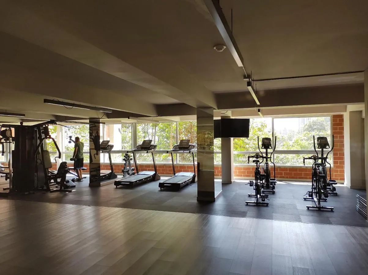 Hermoso Apartamento Con Vista A Todo 麦德林